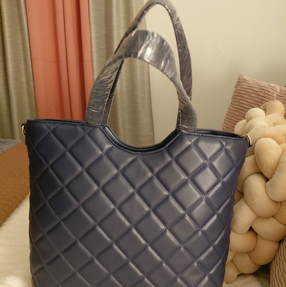 Valentino Quilted Navy Tote Bag - Picture 2 of 3